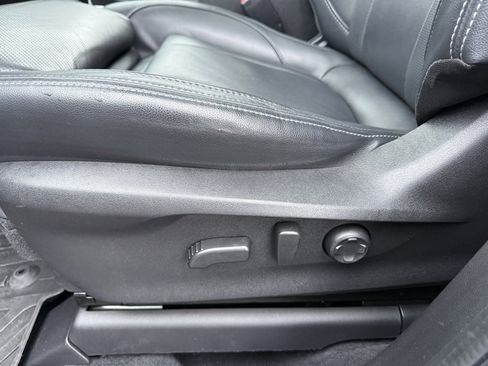 Used 2023 Subaru Ascent Limited w/ Technology Package image 17