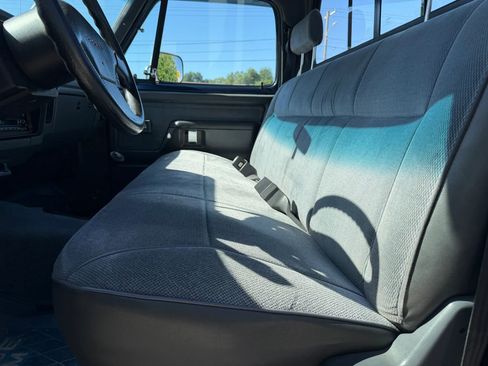 Used 1993 Dodge D/W Truck 250 AWD/4WD image 40