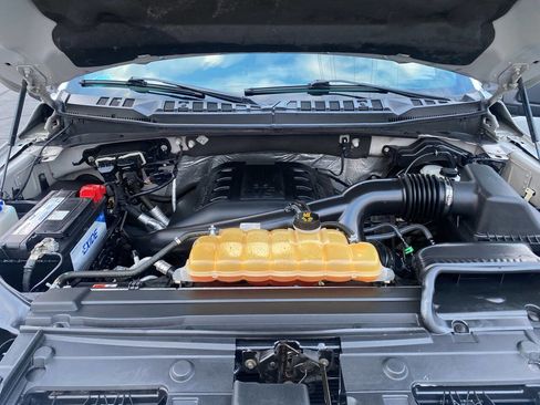 Used 2015 Ford F150 XLT w/ Equipment Group 302A Luxury image 34