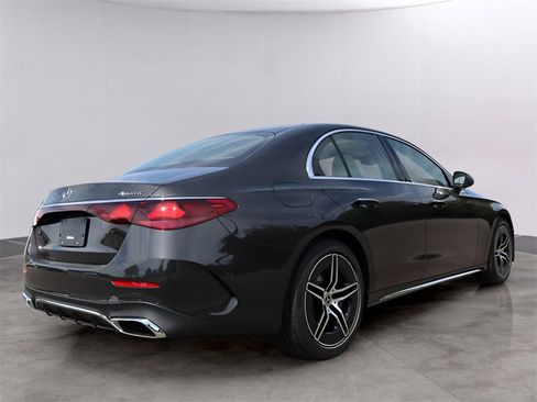 New 2026 Mercedes-Benz E 350 4MATIC Sedan image 5