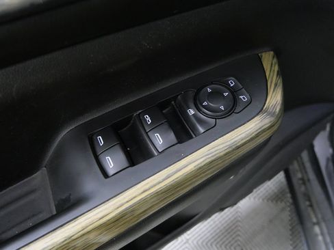 Used 2018 GMC Acadia Denali w/ Technology Package AWD/4WD image 16