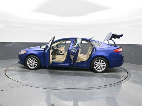 Used 2013 Ford Fusion SE FWD image 29
