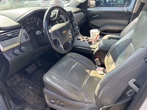 Used 2019 Chevrolet Suburban LT AWD/4WD image 8