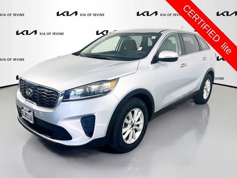 Used 2019 Kia Sorento FWD V6 image 4