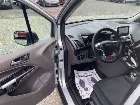 Used 2021 Ford Transit Connect XLT image 10