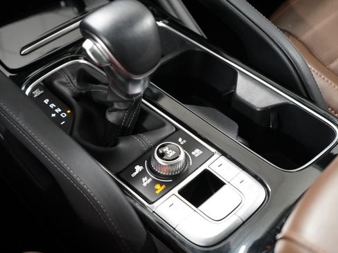 Used 2021 Kia Telluride SX w/ SX Prestige Package AWD/4WD image 31