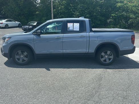 Used 2024 Honda Ridgeline TrailSport image 2