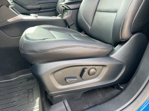 Used 2020 Ford Explorer XLT w/ Equipment Group 202A image 14