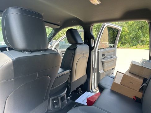 Used 2023 RAM 3500 Tradesman w/ Convenience Group image 29