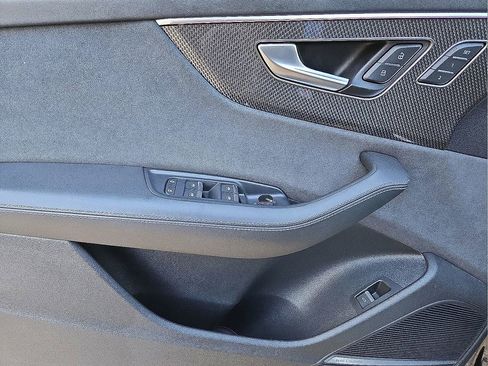 Used 2023 Audi SQ8 Prestige w/ Prestige Package image 22