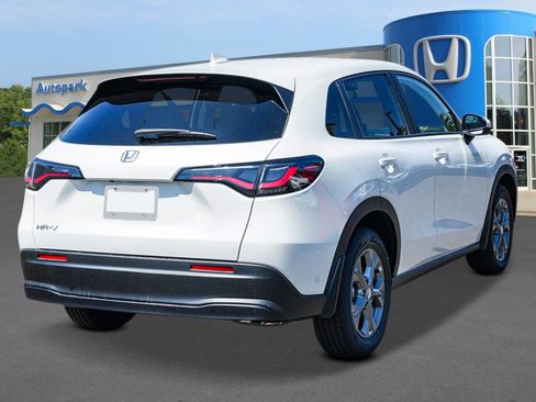 New 2026 Honda HR-V LX image 4