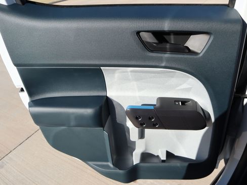 New 2026 Ford Maverick XLT AWD/4WD image 17