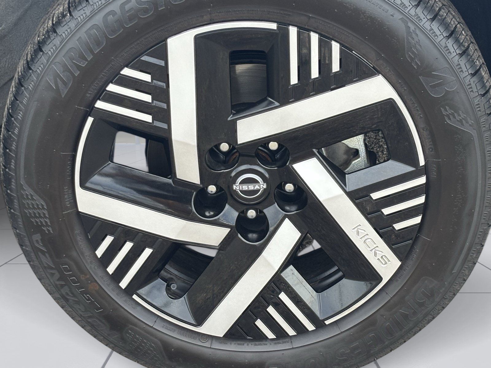 Certified 2026 Nissan Kicks SV FWD image 10