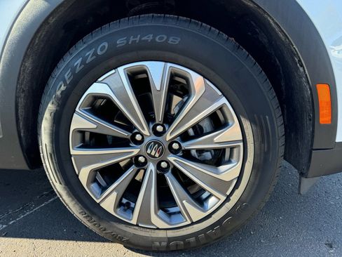 Used 2025 Buick Envision Preferred image 11