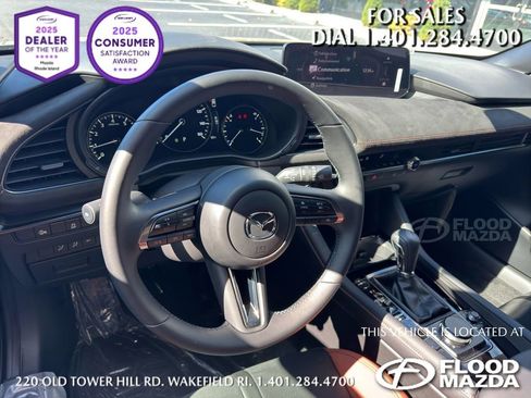 New 2025 MAZDA MAZDA3 Carbon image 11