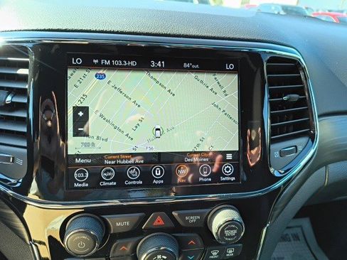 Used 2022 Jeep Grand Cherokee Laredo X image 24