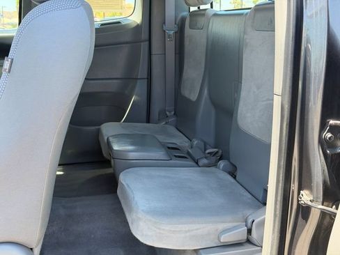 Used 2011 Toyota Tacoma 2WD Access Cab image 16