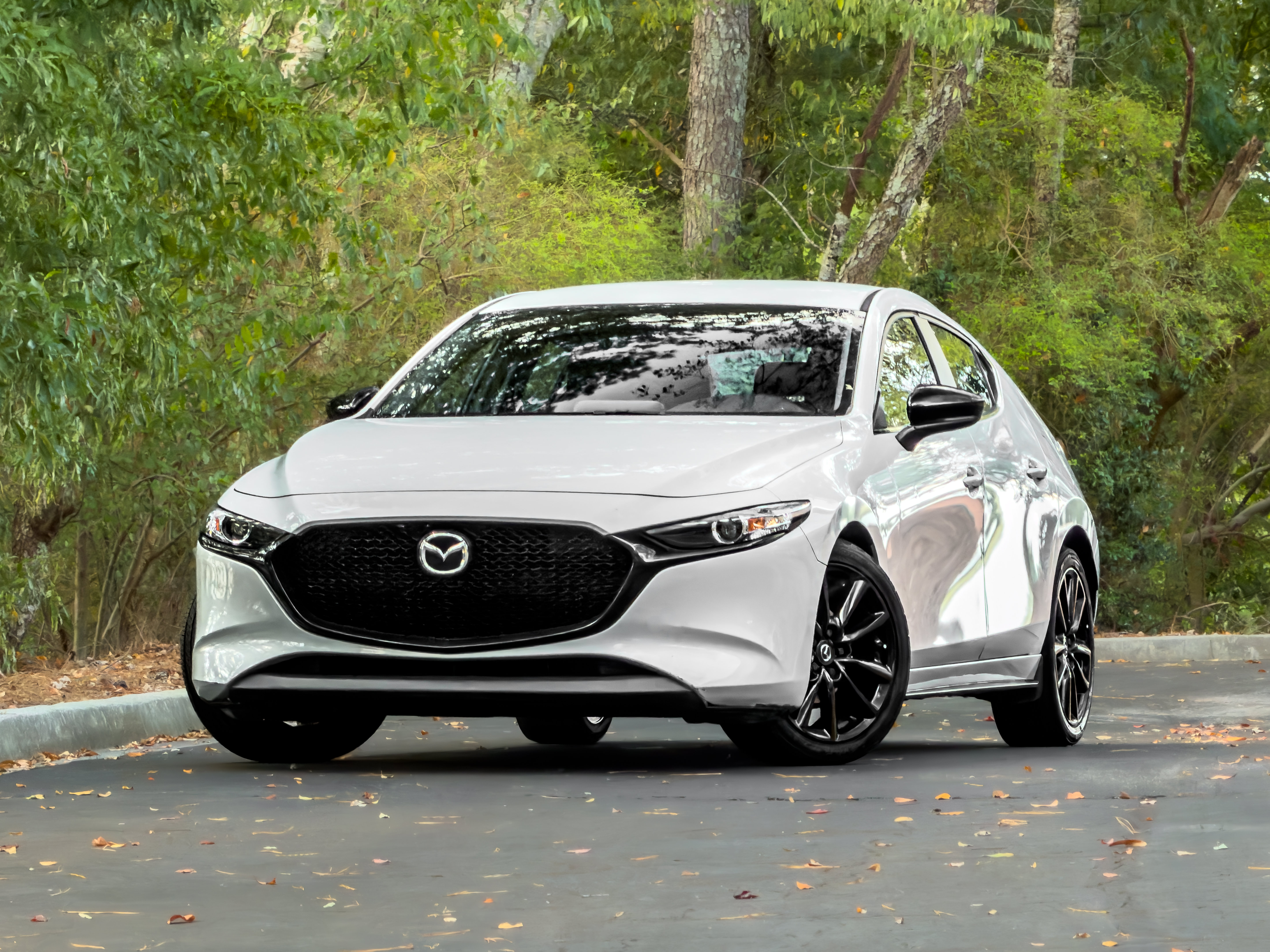 Used 2024 MAZDA MAZDA3 s FWD image 2