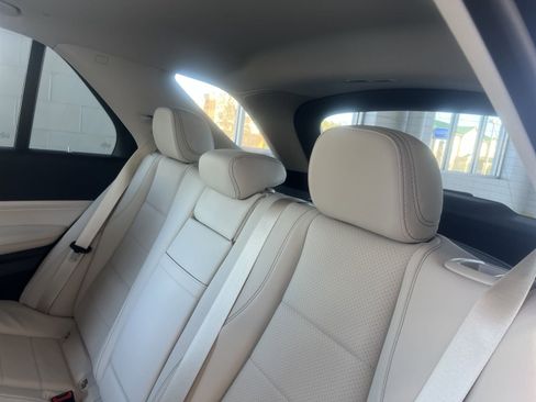 Certified 2025 Mercedes-Benz GLE 450e 4MATIC image 21