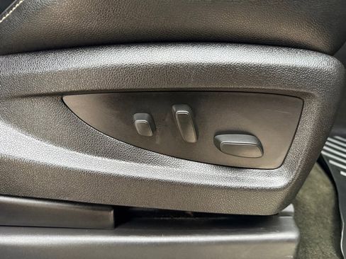 Used 2017 GMC Sierra 1500 SLT image 25