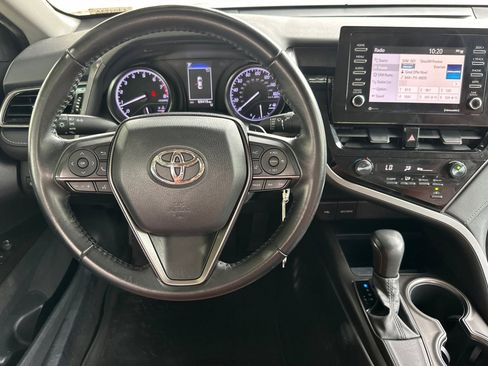 Used 2021 Toyota Camry SE image 17