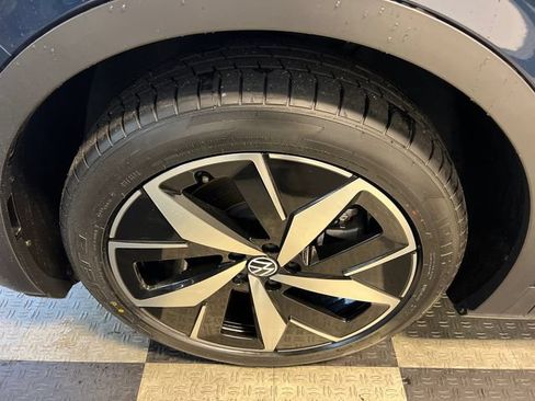 Certified 2023 Volkswagen ID.4 S RWD image 9