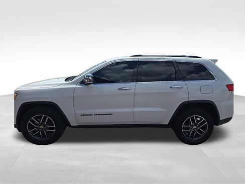 Used 2017 Jeep Grand Cherokee Limited AWD/4WD image 2