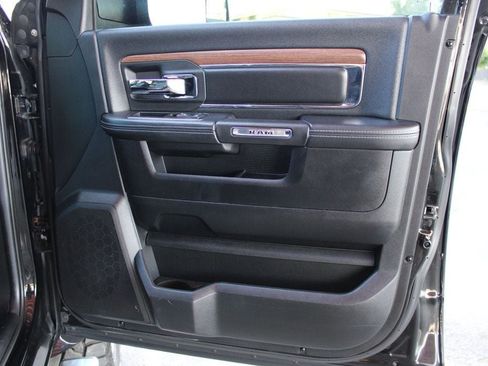 Used 2014 RAM 2500 Laramie w/ Convenience Group AWD/4WD image 18