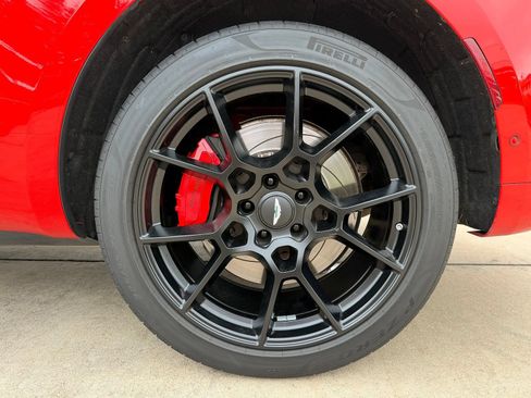 Used 2023 Aston Martin DBX AWD/4WD image 4