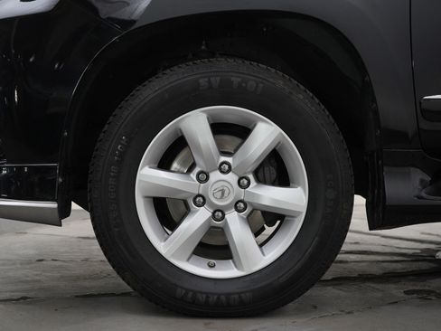 Used 2019 Lexus GX 460 image 29