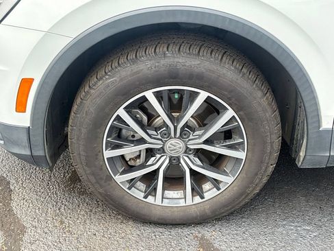 Used 2020 Volkswagen Tiguan SE FWD image 27