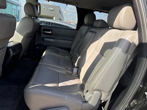 Used 2017 Toyota Sequoia Limited w/ Safety & Convenience Package RWD image 7