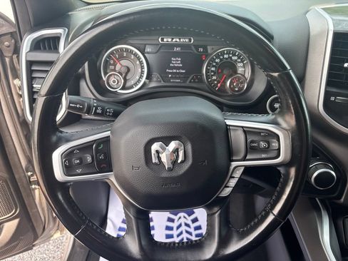 Used 2021 RAM 1500 Big Horn AWD/4WD image 35