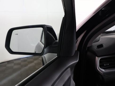 Used 2023 GMC Acadia SLT image 39