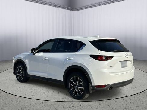 Used 2018 MAZDA CX-5 Touring w/ Preferred Equipment Package FWD image 7