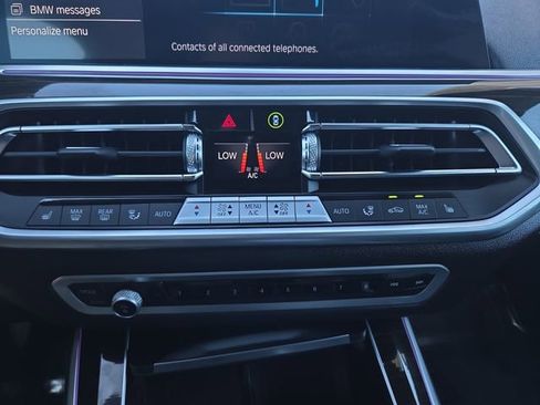 Used 2023 BMW X5 xDrive45e image 27