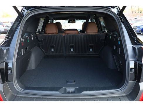 New 2026 Subaru Outback Touring XT image 32