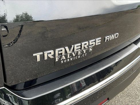 Used 2022 Chevrolet Traverse High Country image 30