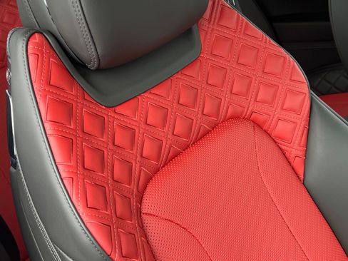 Used 2020 Bentley Continental GT image 40