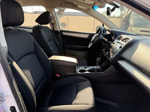 Used 2019 Subaru Legacy 2.5i Premium AWD/4WD image 18