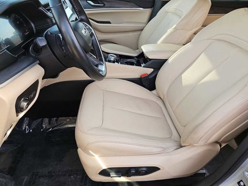 Used 2021 Jeep Grand Cherokee L Limited image 17