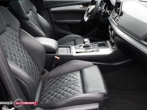 Used 2019 Audi SQ5 Premium Plus w/ Premium Plus Package image 31