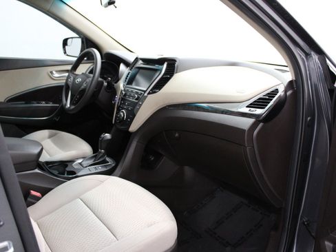 Used 2018 Hyundai Santa Fe Sport w/ 2.4L Value Package 02 FWD image 10
