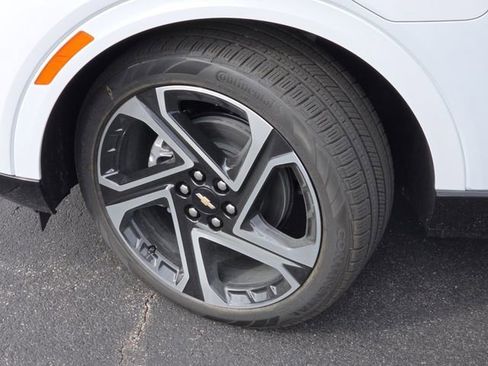 New 2026 Chevrolet Equinox EV LT w/ Convenience Package II image 19