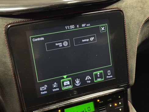 Used 2018 Maserati GranTurismo MC image 30