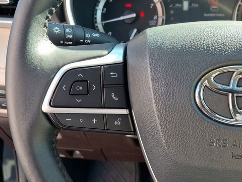 Used 2022 Toyota Highlander XLE image 20