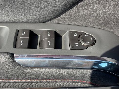 New 2026 Chevrolet Traverse Z71 image 12