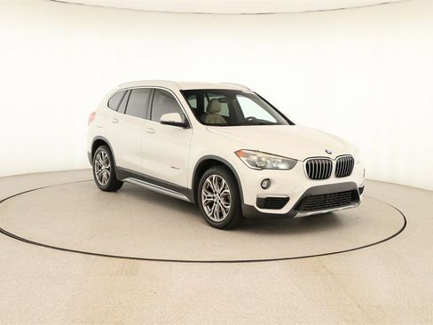 Used 2016 BMW X1 xDrive28i image 10