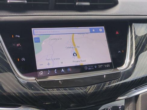 Certified 2023 Cadillac XT6 Premium Luxury FWD image 11