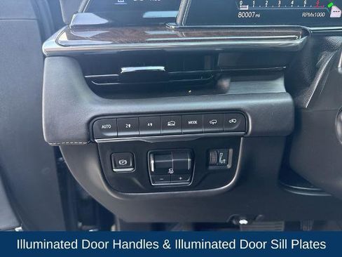 Used 2023 Cadillac Escalade Premium Luxury Platinum AWD/4WD image 22